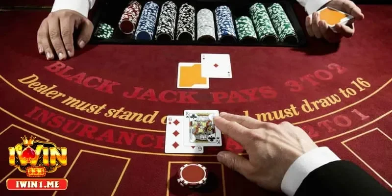 Ghi nhớ các tình huống đặc biệt với luật chơi bài Blackjack