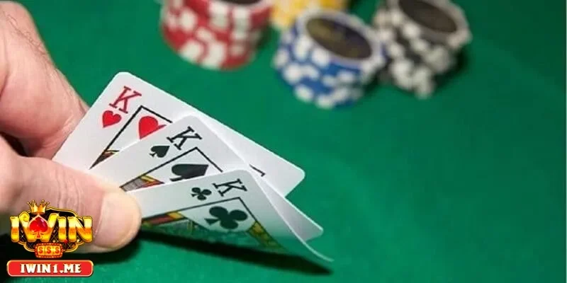 Khám phá cách chơi bài liêng và những điều bạn cần biết